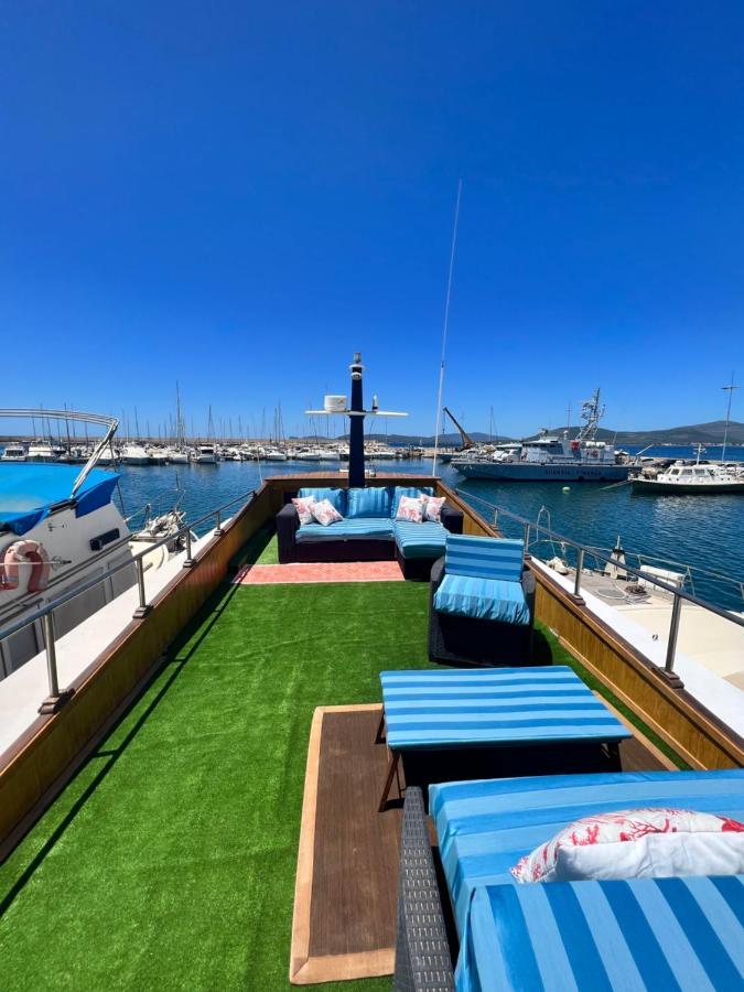 Boat & Breakfast Alicudi Panzió Alghero Kültér fotó